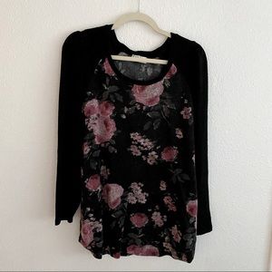 🌻 NWT Long Sleeve Floral Baseball Tee